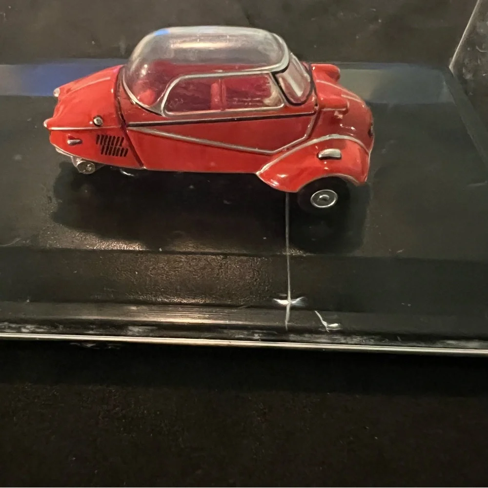BMW Isetta Red Diecast Oxford Diecast Model Car